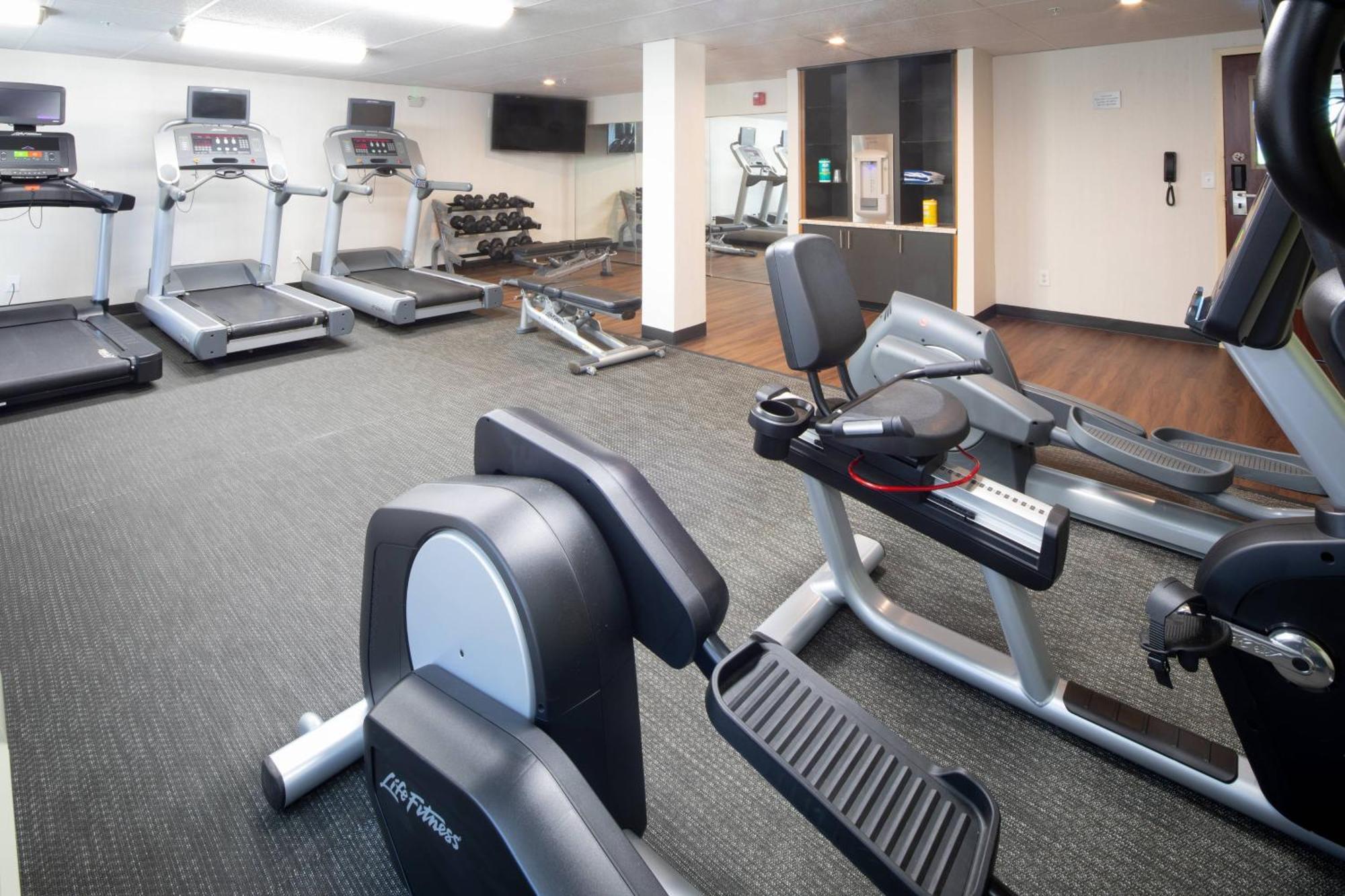 Hotel Courtyard By Marriott Lansing Esterno foto