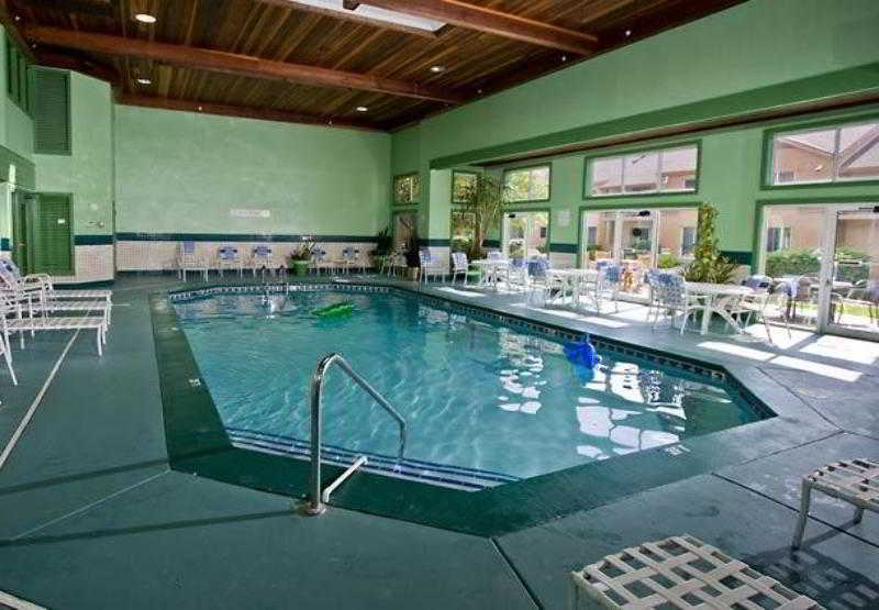 Hotel Courtyard By Marriott Lansing Esterno foto
