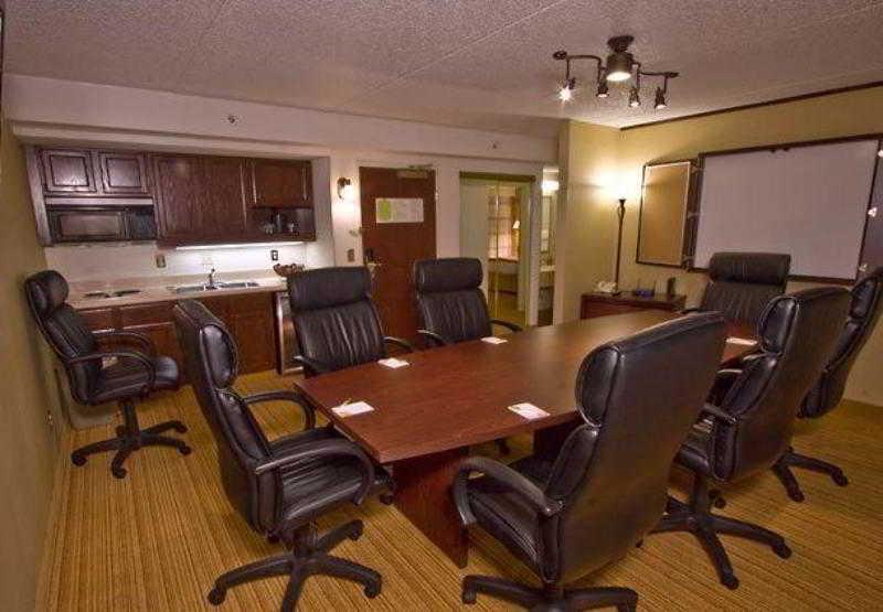 Hotel Courtyard By Marriott Lansing Servizi foto