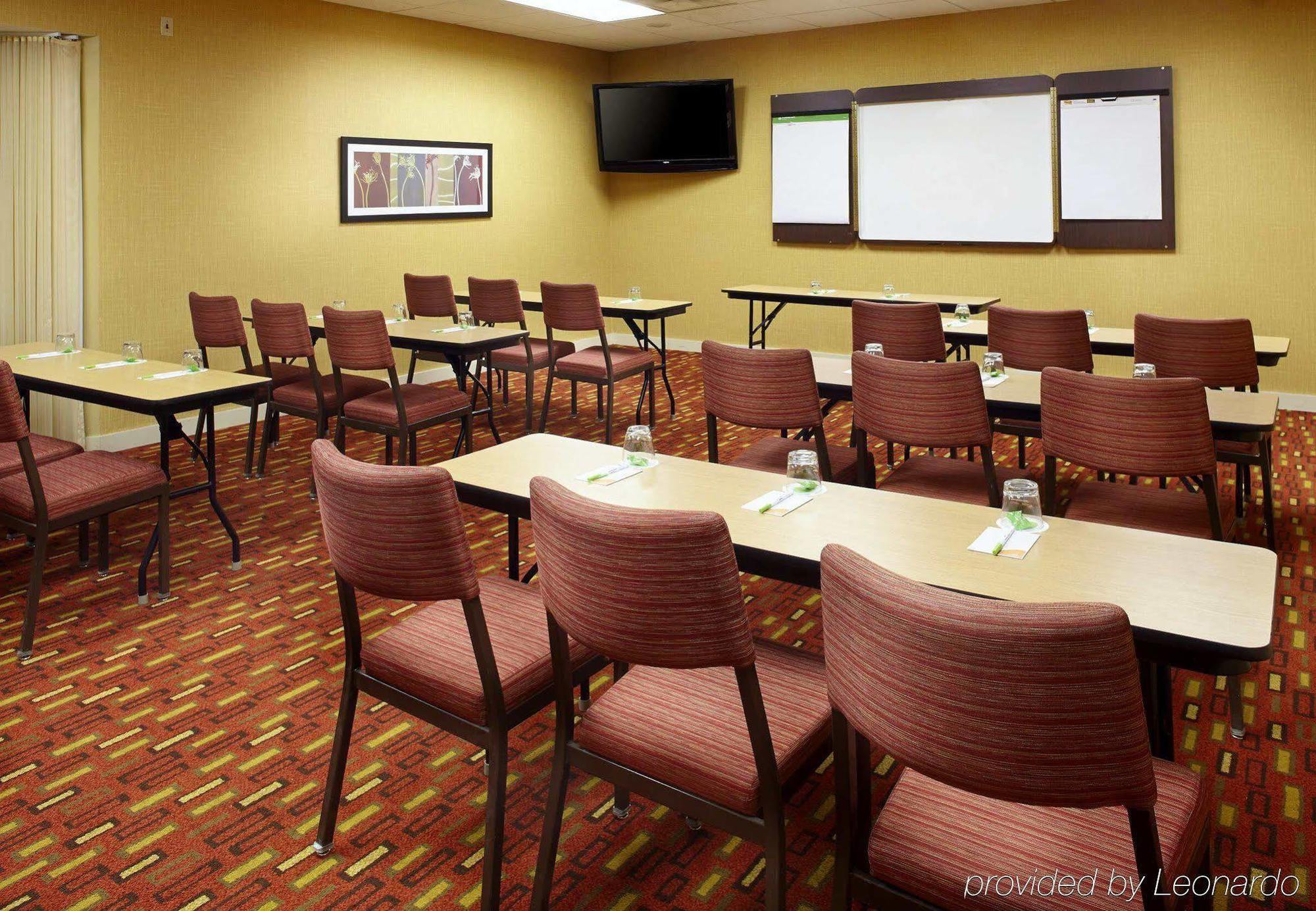 Hotel Courtyard By Marriott Lansing Esterno foto