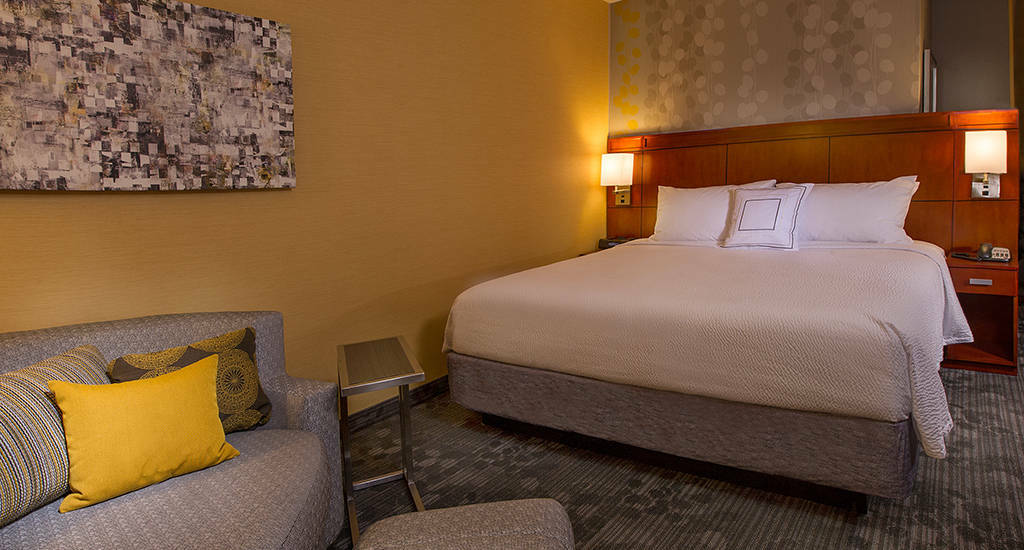 Hotel Courtyard By Marriott Lansing Esterno foto
